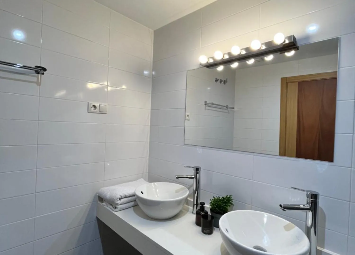 Moderno Apartamento Con Piscinas,Gimnasio En Mijas Malaga Apartment