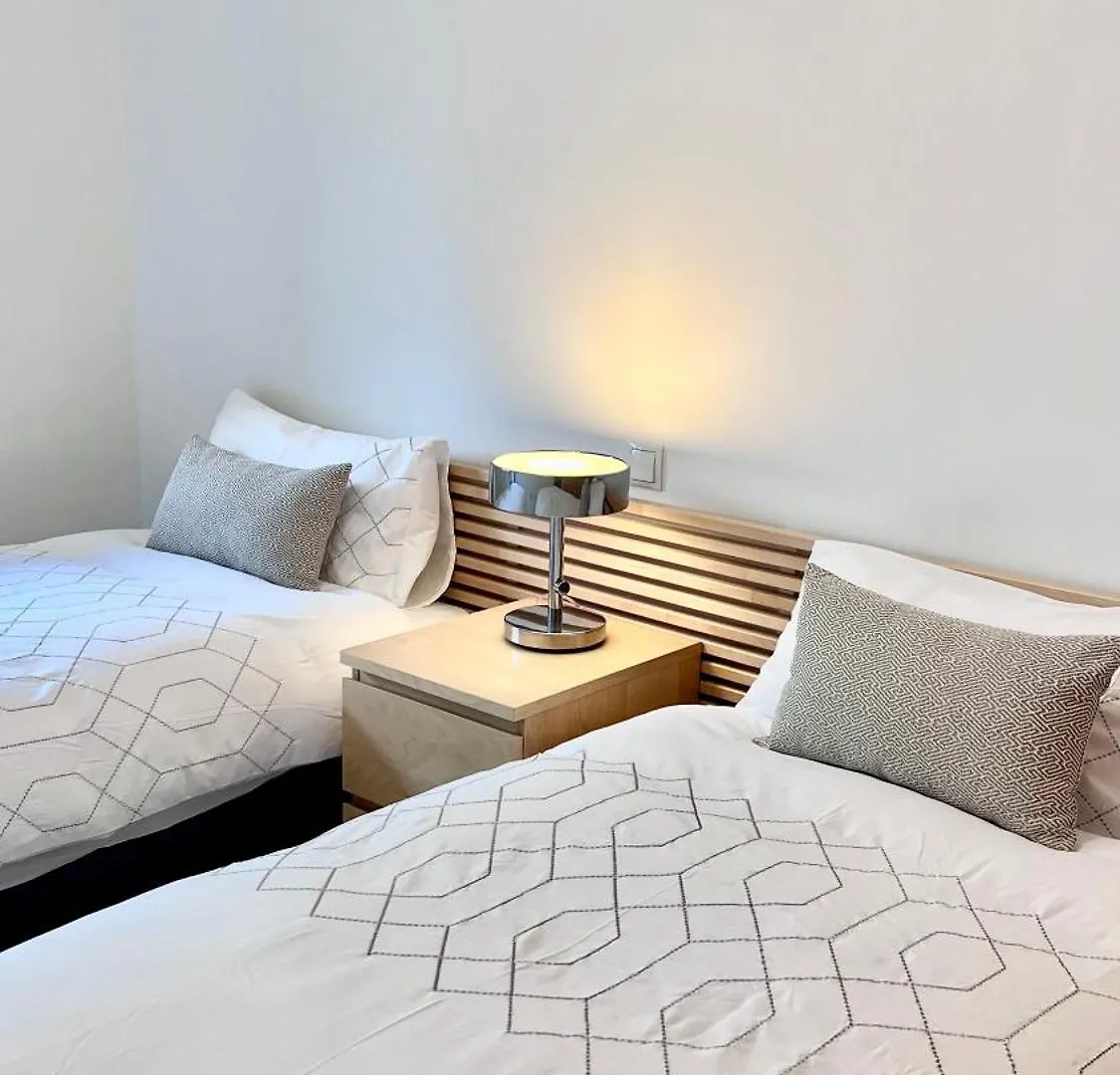 Moderno Apartamento Con Piscinas,Gimnasio En Mijas Malaga 0*,